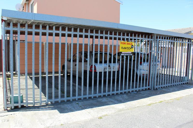 2 Bedroom Property for Sale in Goodwood Estate Western Cape